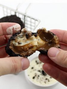 Oreo Cookie Breaded Deep Fried Oreo Eggs