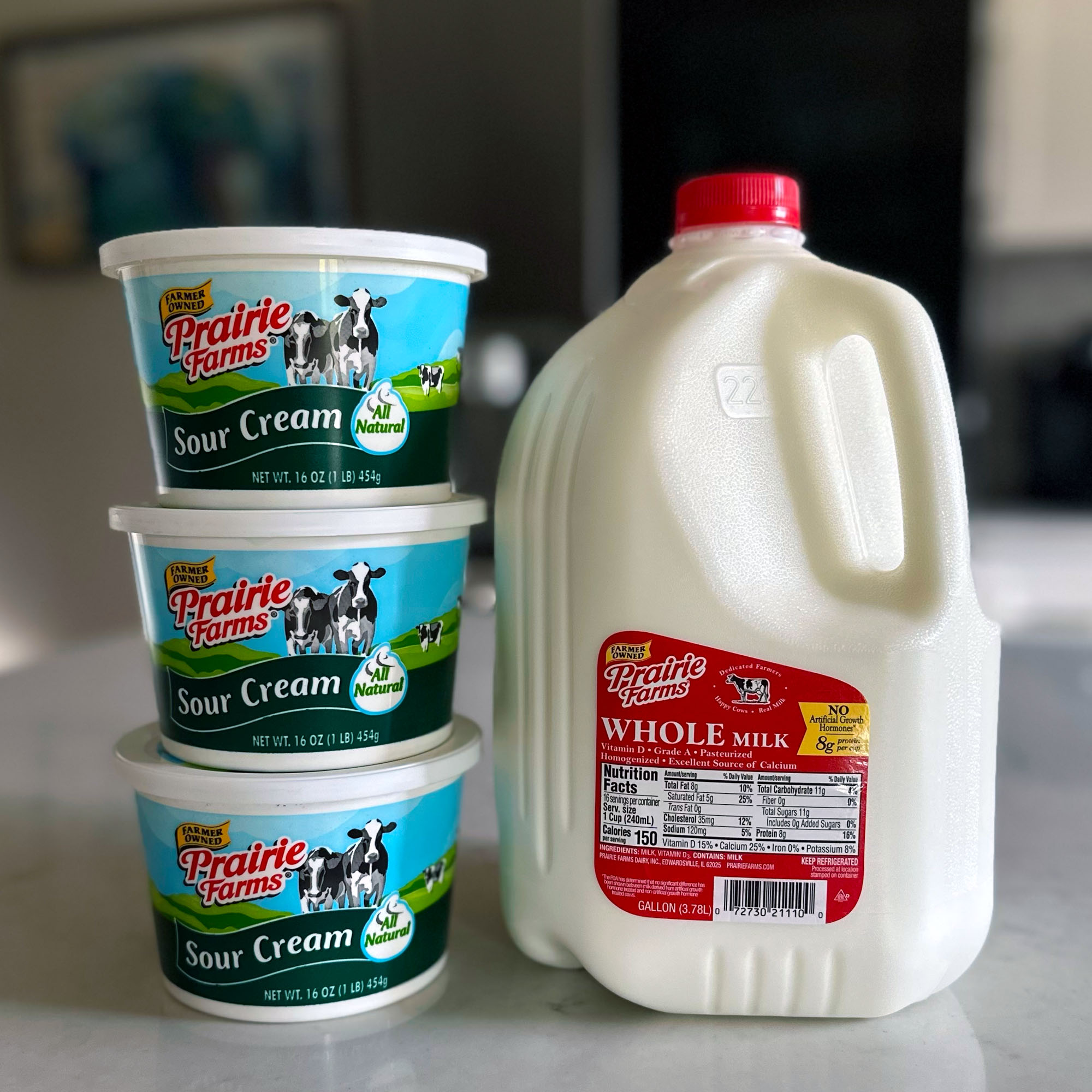 Prairie Farms Milk and Sour Cream